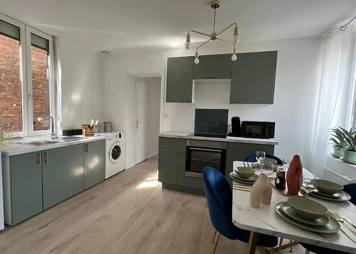 Le Saphir De - Chic Et Elegant *