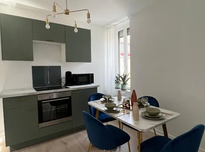 Le Saphir De - Chic Et Elegant *